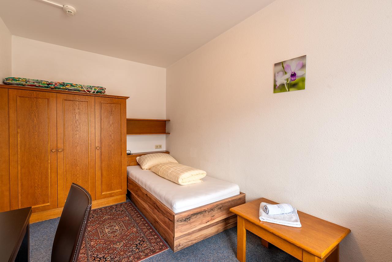 Wohlfühlhotel Schiestl Fügen Exterior foto
